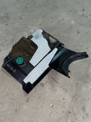 Tapa inferior volante BMW X3 E83 
