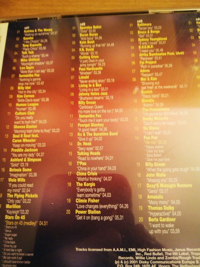 4 CDs Vuelve al sábado noche.