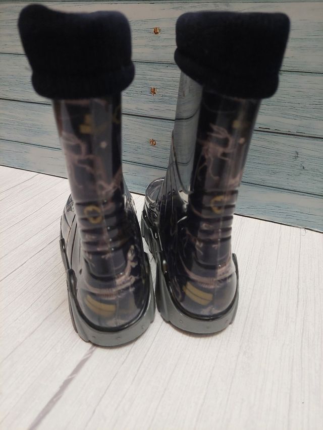 Bota de agua o nieve de niño