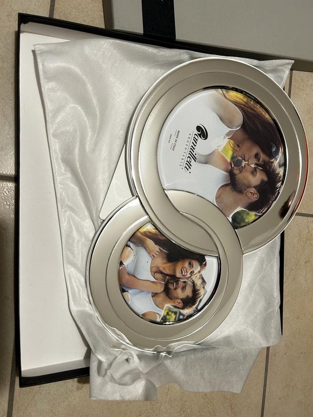 Porta foto - Cornice CAMILLETTI nuova. Portafoto