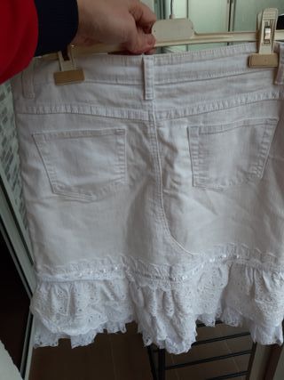 Falda blanca vaquera con detalles Farfalla Rosso L