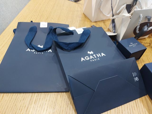 Envoltorios de Apodemia, Agatha y Vidal