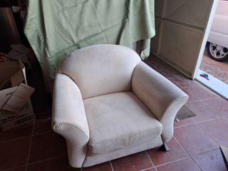 sillón ,muy cómodo, fácil limpiar