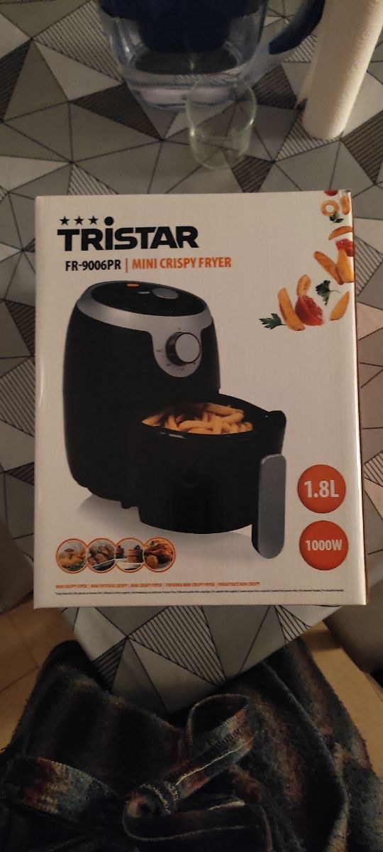 Freidora aire Tristar FR9006PR mini