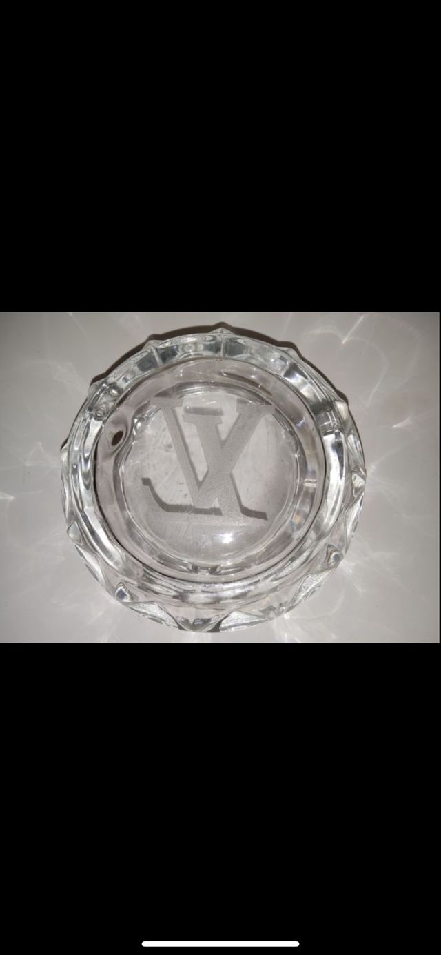 Cenicero Louis Vuitton LV