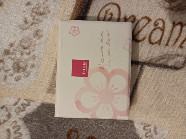 scatola per orecchini Thun