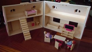 Casa de muñecas + muebles