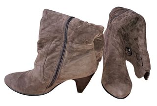 Stivali #donna #scamosciati con tacco