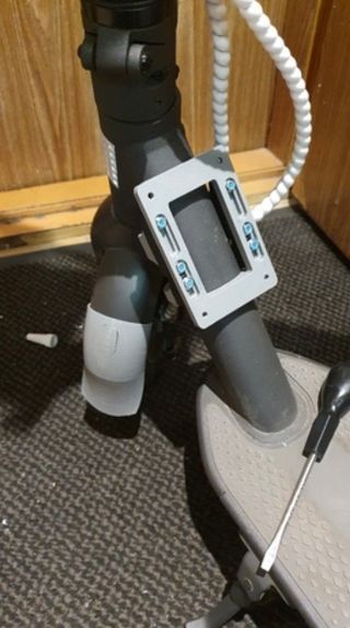 Soporte batería externa Ninebot G30