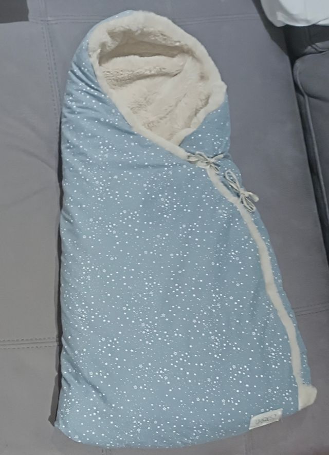 Saco polar para interior de capazo. 