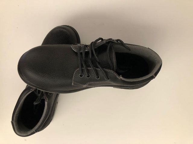 CALZADO SEGURIDAD PUNTERA ACERO  12