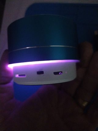 Mini Altavoz bluetooth.