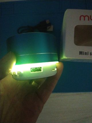 Mini Altavoz bluetooth.