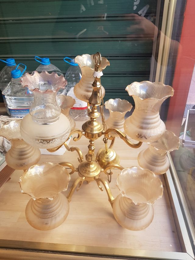 lampara antigua de tulipas (nunca usada).