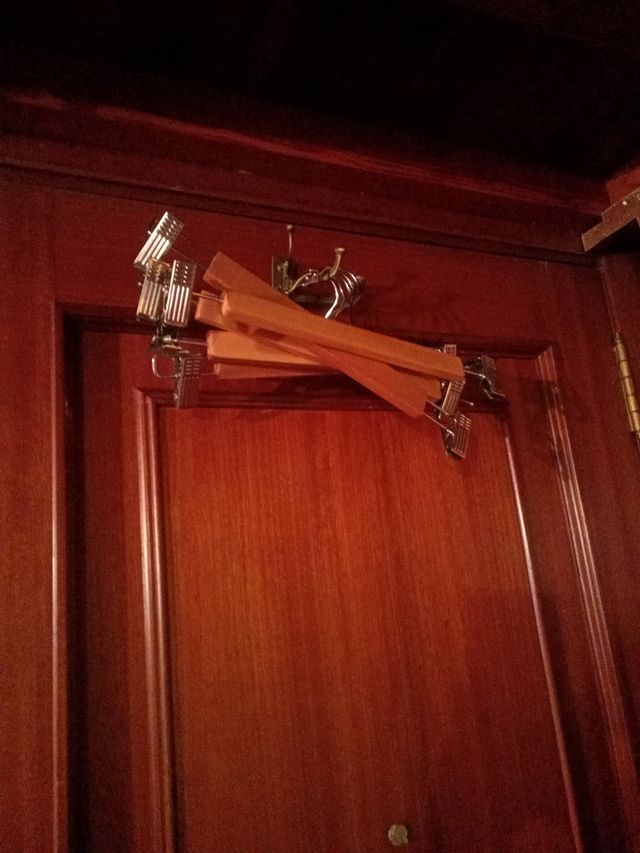 Perchas pantaloneras