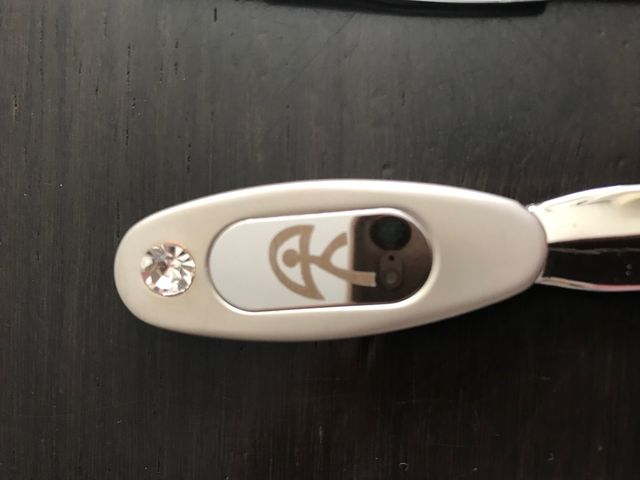 Estuche con bolígrafo y abrecartas