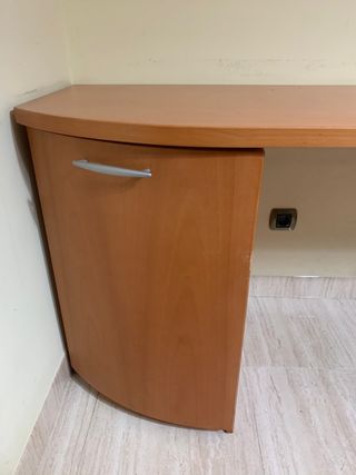 Scrivania con tavolo pieghevole