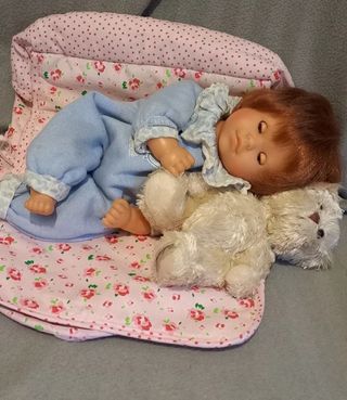 lote Muñeca Corolle más ropa