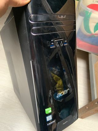 Alimentatori per pc ..Tastiere ..cd