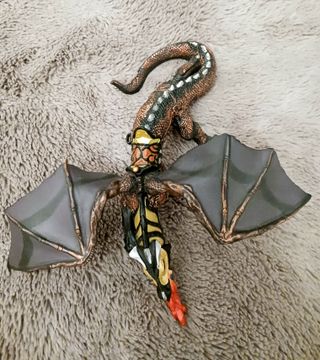 Muñeco Dragón pvc, 25cm largo, 8cm alto