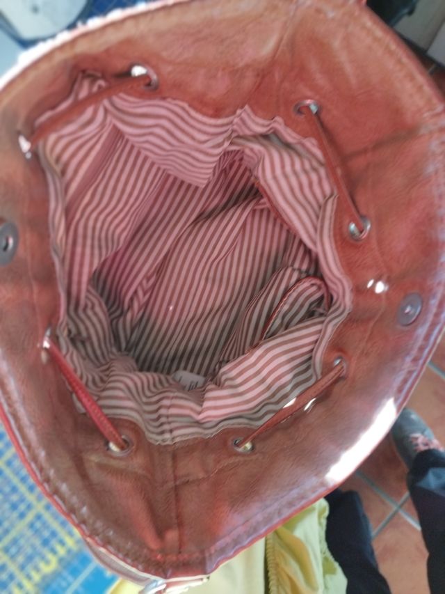 Bolso hombro o bandolera. Tipo bombonera