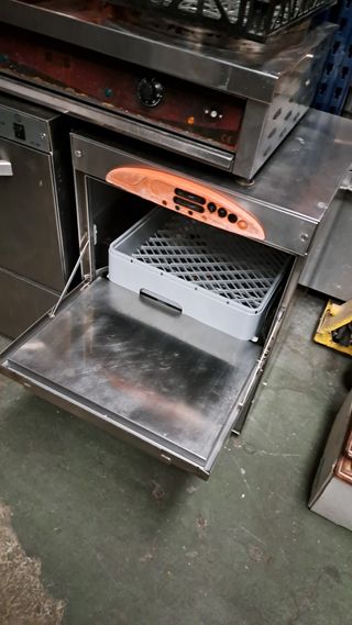 lavavajillas y lavavasos de 35 cm , 40 cm y 50 cm 