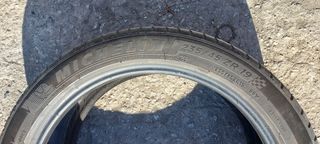 neumatico michelin sport 3./235.45.19.99w