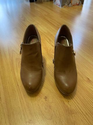 Botín/ zapato marrón