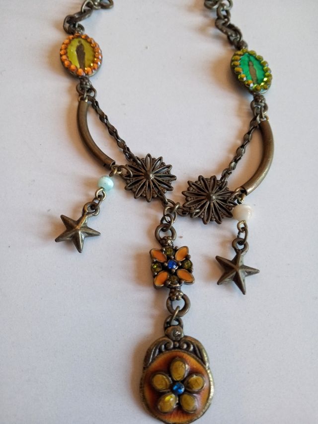 conjunto collar y pendientes francés