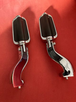 HARLEY DAVIDSON. Reposapies pasajero.