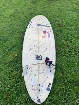 Tabla de SURF PUKAS BRADLEY con material