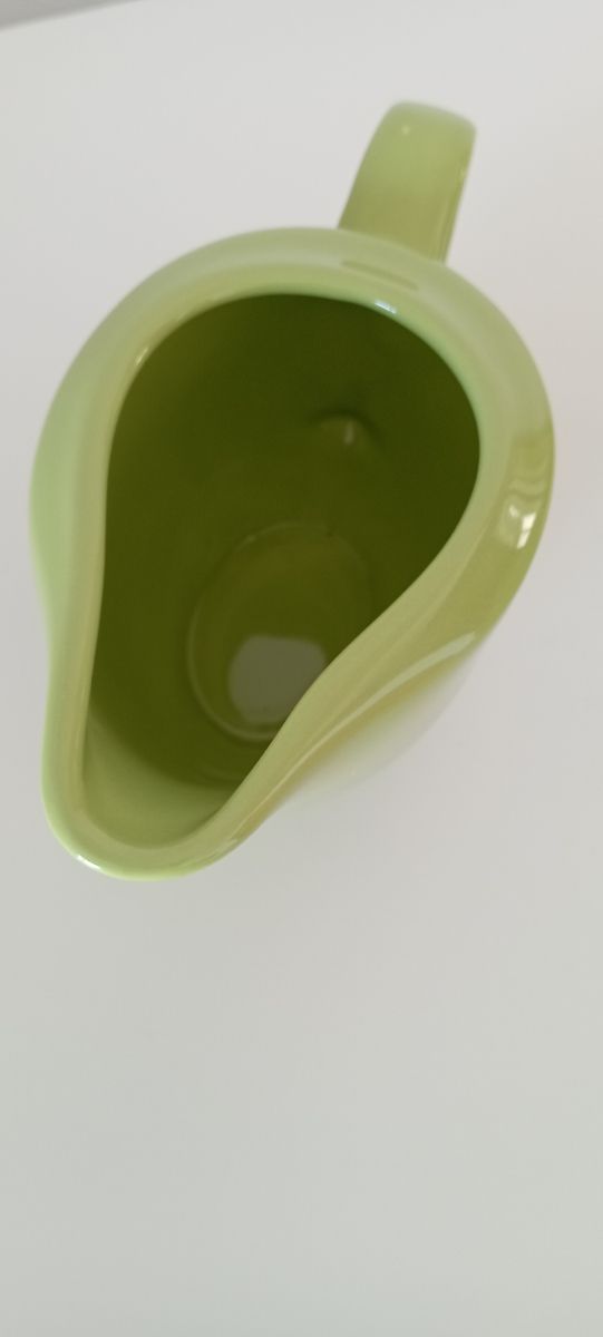 Azucarera y lechera de la marca Corona