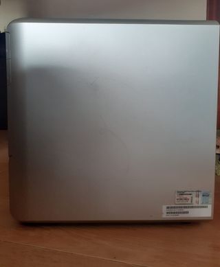 caja de ordenador vacía