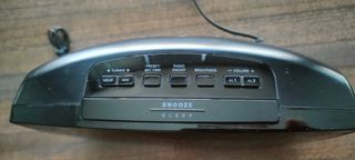 RADIO RELOG DESPERTADOR PHILIPS AJ4300