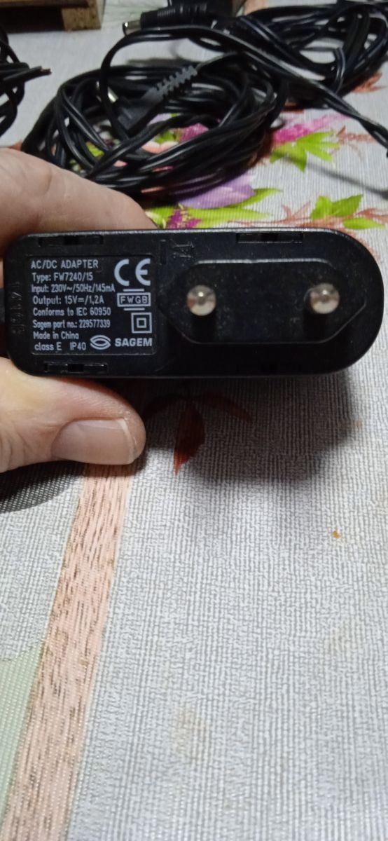 cargadores varios voltajes