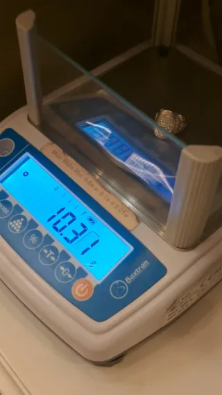 Anillo de Oro de 18K Blanco con Diamantes -Bulgari