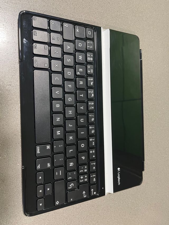 Teclado bluetooth Logitech