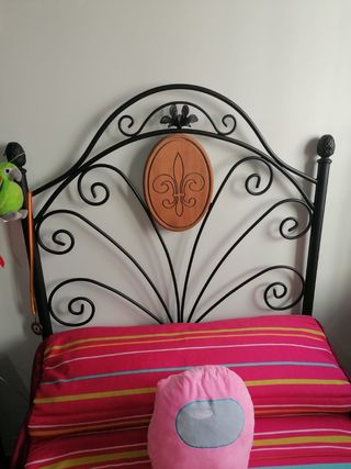 2 cabeceros de forja y madera