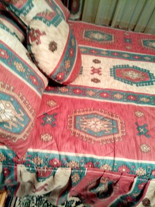 JUEGO DE EDREDÓN,COLCHA VERANO Y FUNDAS COJINES 