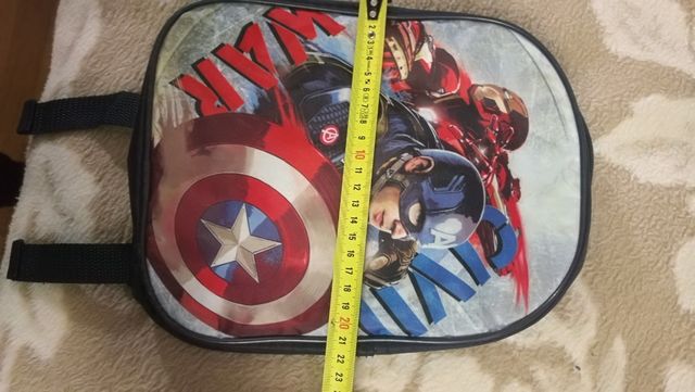 mochila capitan América