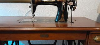 maquina de coser antigua