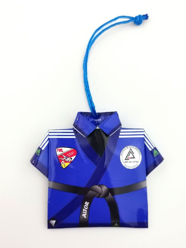 kimono jiu-jitsu karate judo taekwondo artes marci