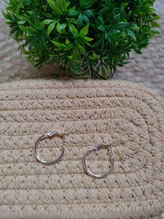 Pendientes plateados aros