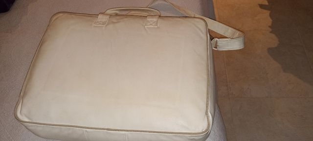 Maleta y portabiberon bebe marca Pasito a Pasito