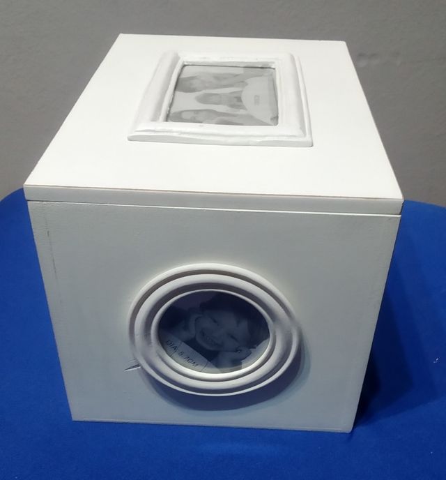CAJA PORTAFOTOS DECORATIVA