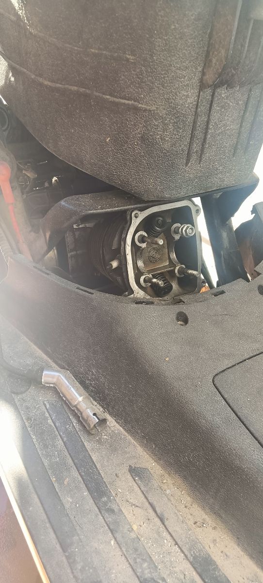 Chollo piezas de Moto Aiyumo Capri 125 gripada