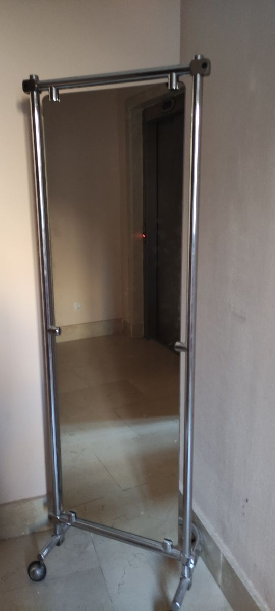 Espejo con ruedas Portatil