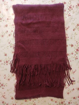 Bufanda granate 2 texturas diferentes. Como nueva