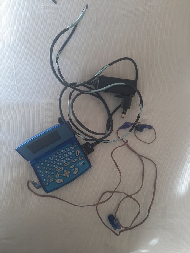 Móviles antiguos, cargadores, ver fotos Nicolás