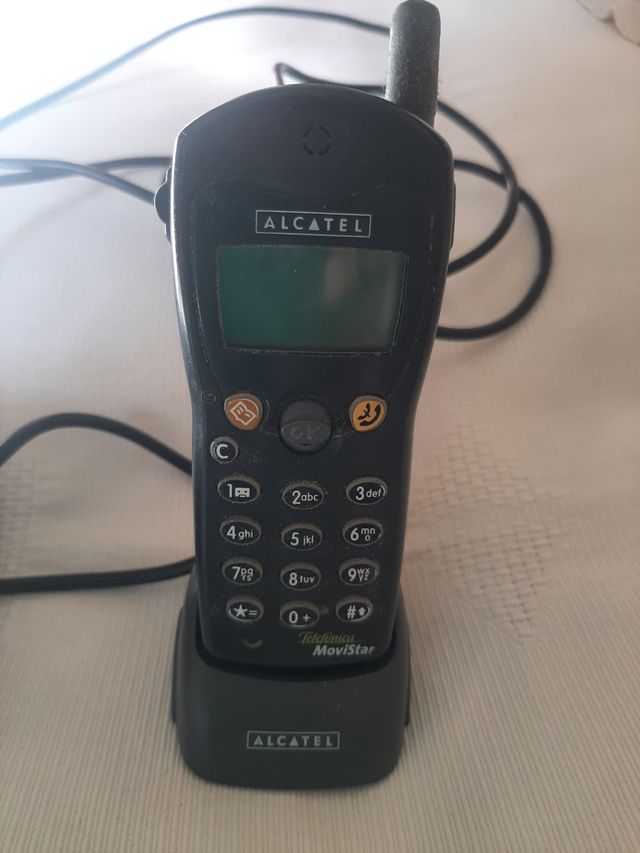 Móviles antiguos, cargadores, ver fotos Nicolás